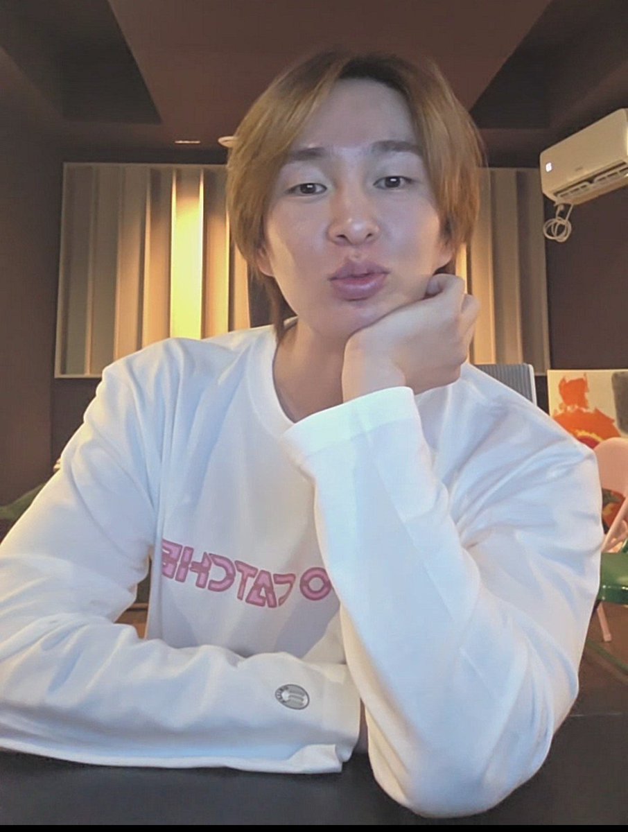 midorijinki's tweet photo. jinki i miss u so muchhhhhh https://t.co/Wj77CnGV6A