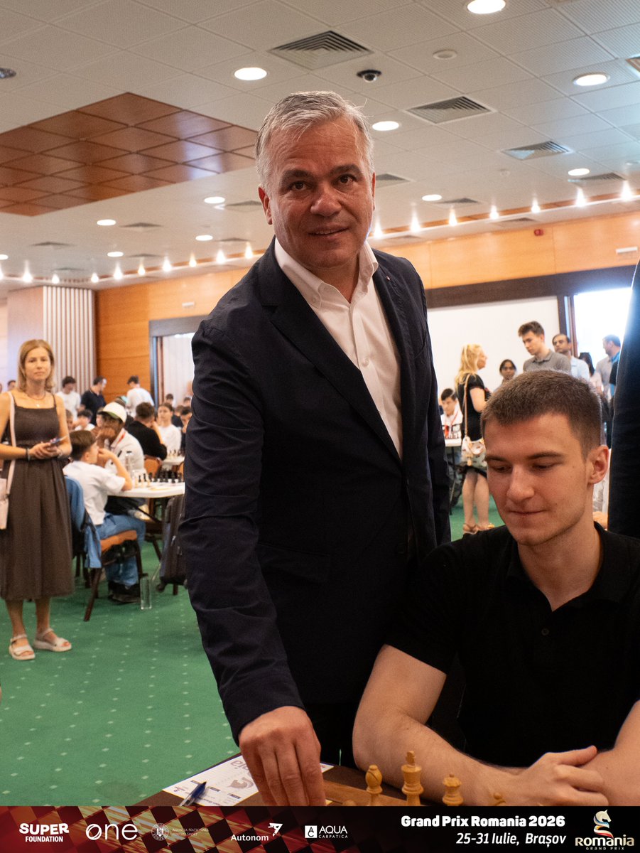 FrsahRo's tweet photo. ♟️ The final round of Brașov Grand Prix 2026 began with Adrian Veștea, President of the Brașov County Council, making the honorary first move.

Thank you for your presence and support.

Good luck to all players in the final round!

#RomaniaGrandPrix #Chess https://t.co/5MG1iGIJlh