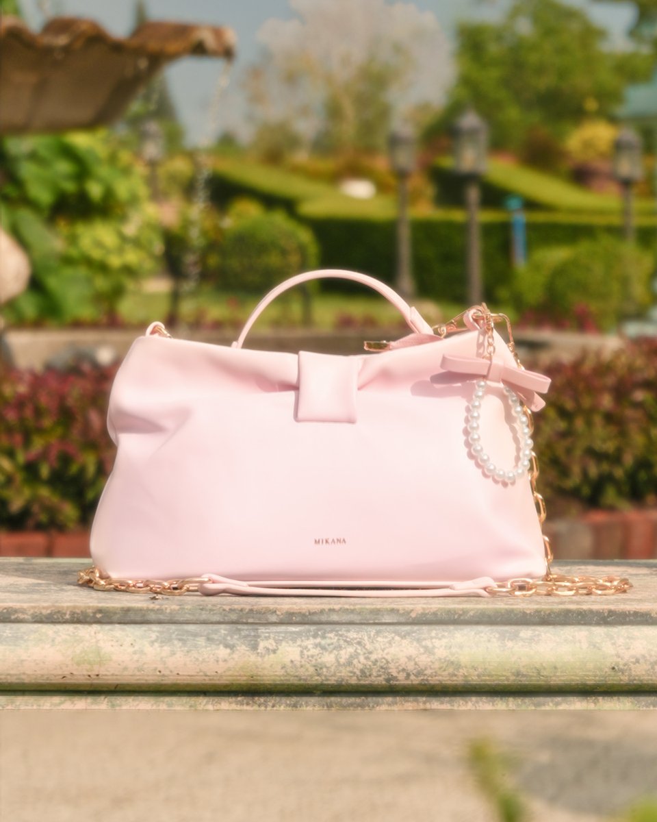 mikanajp's tweet photo. Your next favorite bag is just a scroll away 💫
🔎 Michiaki Bag
Check us here:
🛒 Lazada: https://t.co/v3Z0mJA6hR
🛒 Shopee: https://t.co/kp7qoXu5eh
🛒 TikTokShop: https://t.co/EDNm64Ajf6
#MikanaCarefreeLuxury #CoquetteCollection #EverydayBag #FashionBag #BagStyle https://t.co/hcZzo4wR6i