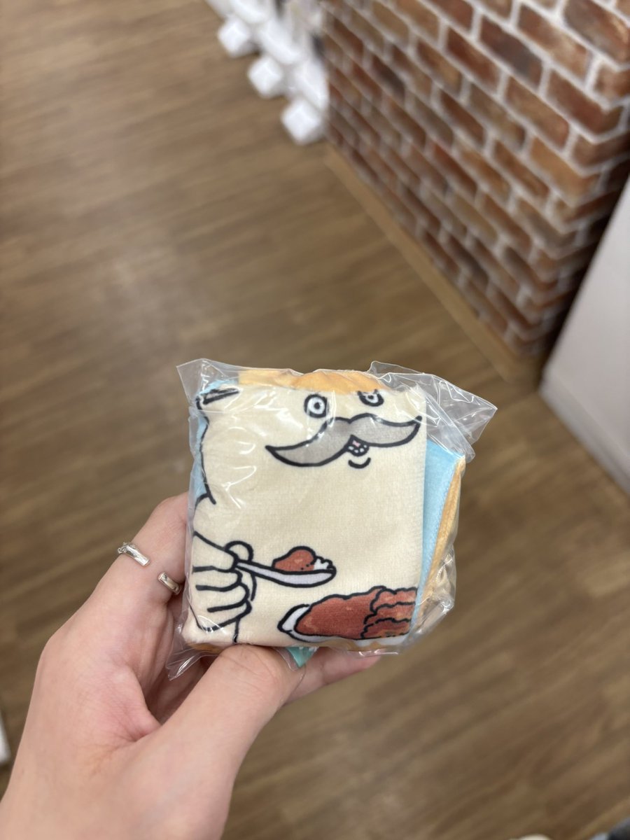 ___u_ui's tweet photo. 【交換】
ちいかわ 映画 人魚の島のひみつ 巾着ポーチ 巾着 ポーチ ガチャガチャ

譲：島二郎
求：ちいかわ&amp;ハチワレ、ちいかわ&amp;ハチワレ&amp;うさぎ、モモンガ&amp;古本屋

大阪 （梅田）手渡し交換優先。郵送も検討
お心当たりありましたら、お気軽にお声掛けください…！ https://t.co/Bxa3uXMwEJ