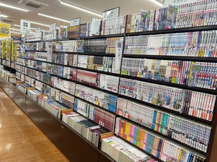 GOGO_SANYODO2's tweet photo. ふるほん
＼サマーセール　はじまります／
💃➰💃➰💃➰💃➰💃➰💃
8/12～8/16⏩全品20%OFF‼️
ふるほんとの出会いは💞一期一会

人気の作品は早い者勝ち⚔️

👇実施店舗など詳しくは👇 #三洋堂書店
https://t.co/UJEFdOTjMc https://t.co/m64Lpb0yJd
