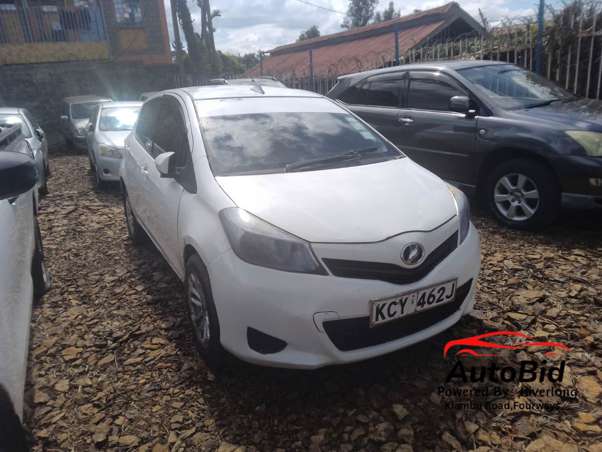 k_auctioncenter's tweet photo. 🚨 **GOOD DEAL** 🔥  

**Toyota Vitz**  
2012 | 1.0L | Auto  
KCY 462J  

💰 **Ksh 540K**  

📍 Nyeri  

⚡ Clean runabout. Solid reserve. https://t.co/GEOyI6zkaF