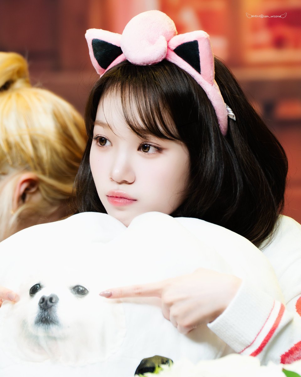 Affin41's tweet photo. Shining Chaewon, may nothing dim your dazzling unique sparkle.

TIME TO CELEBRATE CHAEWON
#TimeToChaelebrate
#여름의인트로_김채원 https://t.co/vDiYJ0sd9i