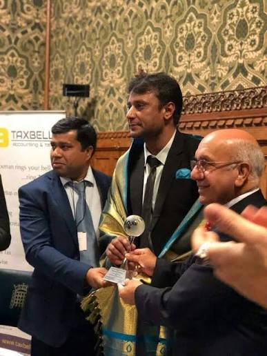 JackSparrow_171's tweet photo. Forget your chutiya SIIMA award. He was recognized for his acting in the London Parliament.

Meanwhile, Yash fans are still dreaming. And, yash is the only KFI star without a single fan association in Karnataka https://t.co/kXj7NqgX9E