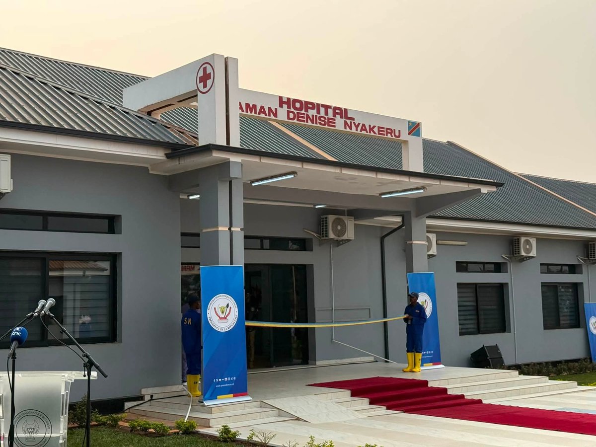 22Chancellatsha's tweet photo. URGENT 🚨 EN IMAGE L’HÔPITAL MAMAN DENISE NYAKERU à kaniama kasese. 

Construit par les bâtisseurs et équipé par la première dame avec des nouveaux matériels modernes de dernière génération. https://t.co/GwlKkziPR3