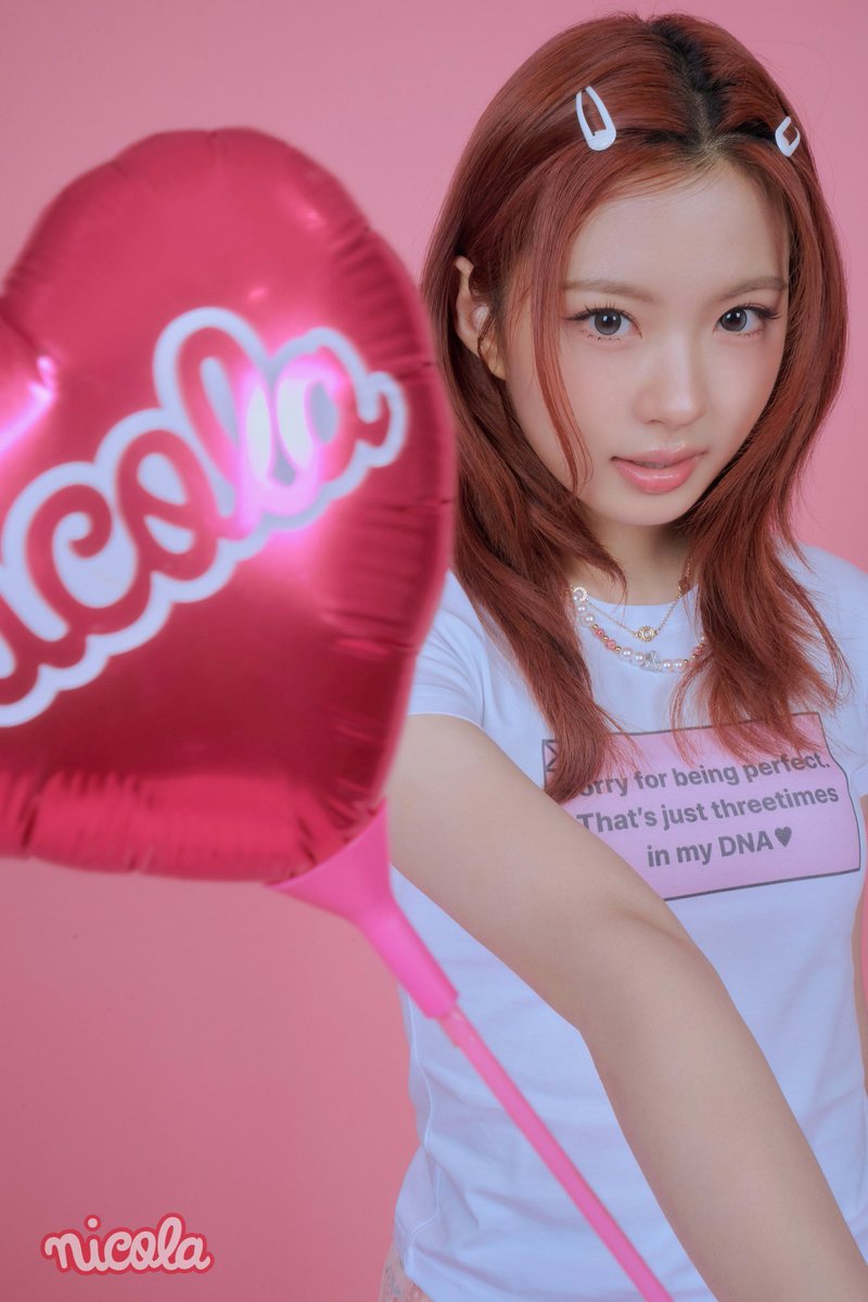 maitazsaki's tweet photo. 🎀 / if "pretty in pink" needed a new definition, i think this photoshoot already did the job. one little heart balloon, the sweetest gaze, and suddenly my day feels ten times brighter. ♡ https://t.co/ZP3vOVDIYw