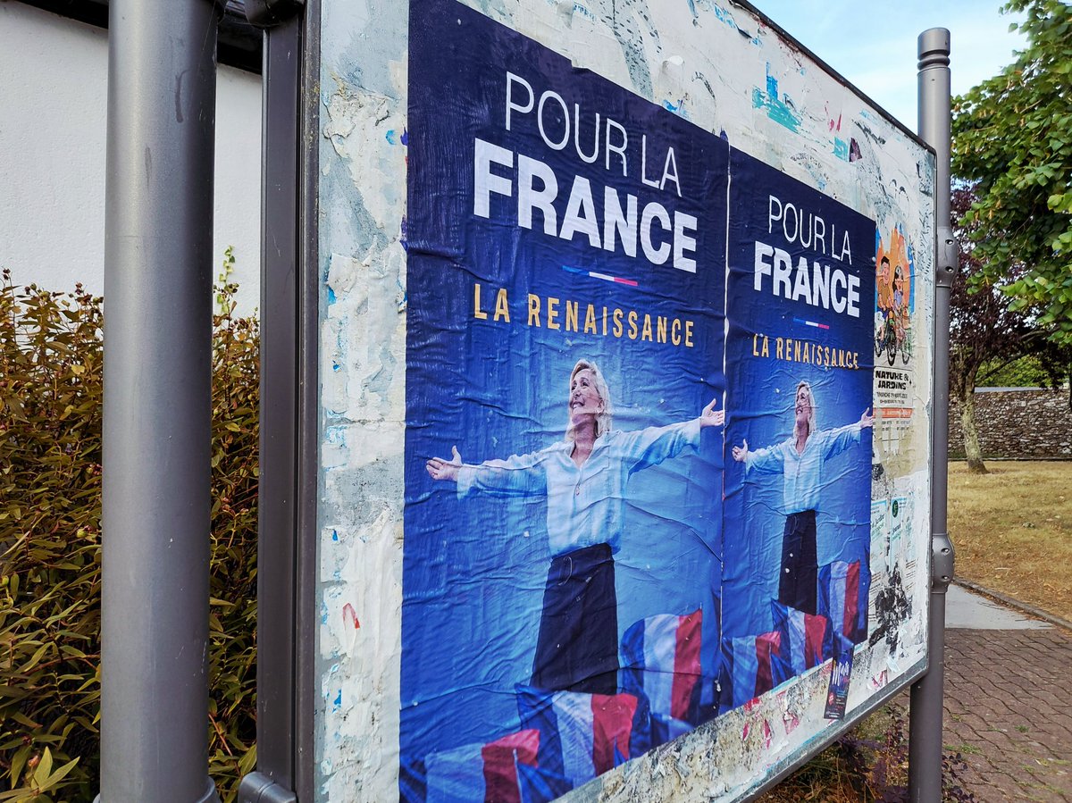 Rnational44's tweet photo. Nos équipes mobilisées à Nort-sur-Erdre, Ligné et Petit-Mars, en vue de la campagne présidentielle de Marine Le Pen ! Pour la France, la renaissance !
#RN #RNPdL #RN44 #PaysDeLaLoire #PdL #LoireAtlantique https://t.co/OgRj9VP88E