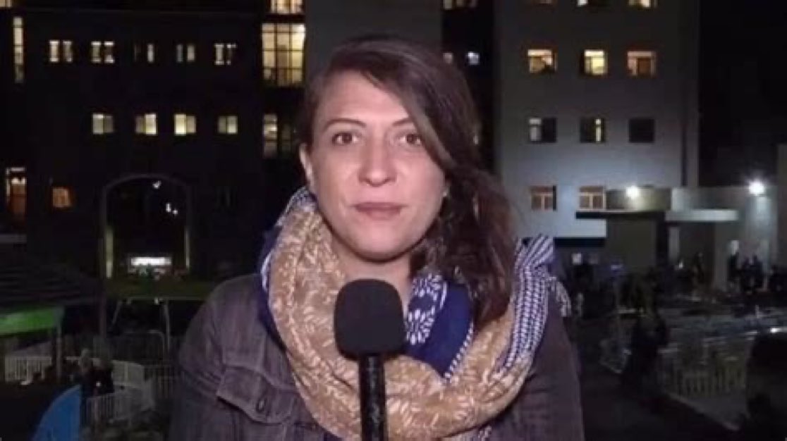 Untel667's tweet photo. À Marseille, on a 'suicidé' Marine Vlahovic.  
Journaliste libre, 39 ans, cœur immense, voix qui dérangeait sur Gaza, sur le génocide, sur les silences coupables.  
Corps retrouvé sur son toit-terrasse le 25/11/2024. Officiel : piste criminelle écartée, autopsie en cours... mais les résultats ? Toujours aux abonnés absents en mars 2026.  
Harcèlement, intimidation pendant des mois pour son docu sur la Palestine. Elle osait dire la vérité.  
Trop solaire pour qu'on la laisse briller.  

Hommage cash : Marine, ton micro n'est pas éteint.  
Que ton travail continue de hanter ceux qui t'ont fait taire.  
Repose en paix, guerrière.  
Et merde à l'omerta qui enterre les voix trop honnêtes. 

Wikipédia (fiche complète) : https://t.co/Lm3CzxaKOC
•  RFI (annonce du décès) : https://t.co/nMDx4TU2ZB
•  Télérama : https://t.co/D4hT1FLPdc
•  La Dépêche : https://t.co/4RFMftv14q
•  Reporterre : https://t.co/VhgAsQ0Qyz
