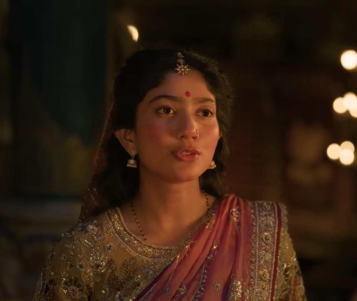 kararimungfali's tweet photo. WHY she is perfect for Sita's role

> She has clear past in industry 
> Zero controversy about her
> Never wore Bikini or short dresses
> She lives simple life like Sita mata
> She is perfect for this role no one can say anything like happend with Kriti Sanon https://t.co/SAhoO8snhg
