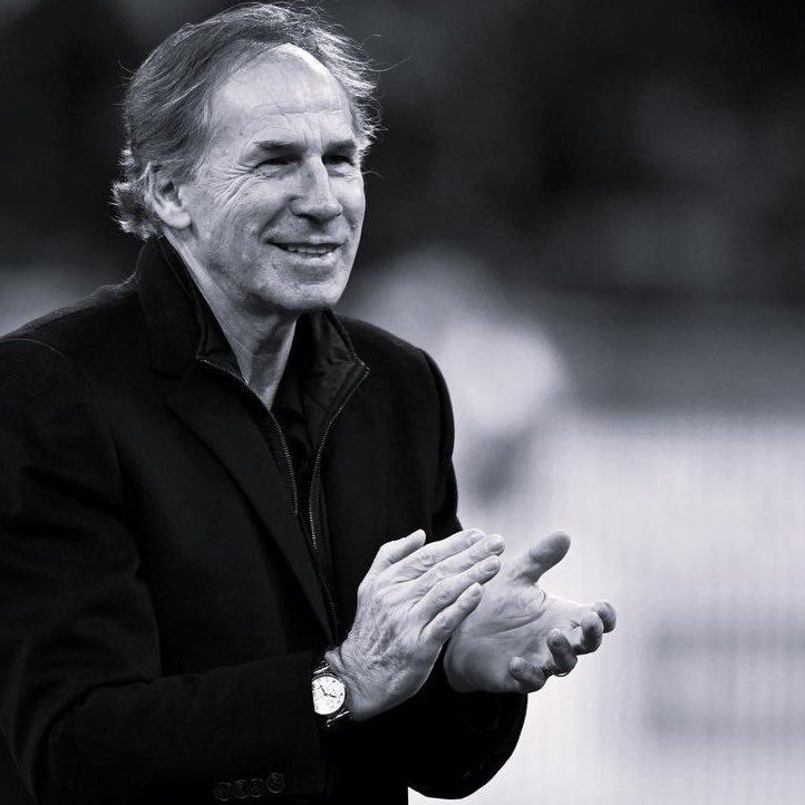 VeronicaAiroldi's tweet photo. Ciao Capitano, idolo assoluto, luce nel buio degli anni difficili, orgoglio e certezza di ogni tifoso rossonero. Ti accompagnino per sempre il nostro amore e la nostra stima, infiniti come il tuo talento di giocatore e la tua inarrivabile cifra come essere umano. ❤️🖤 https://t.co/DvRZDaDMMA
