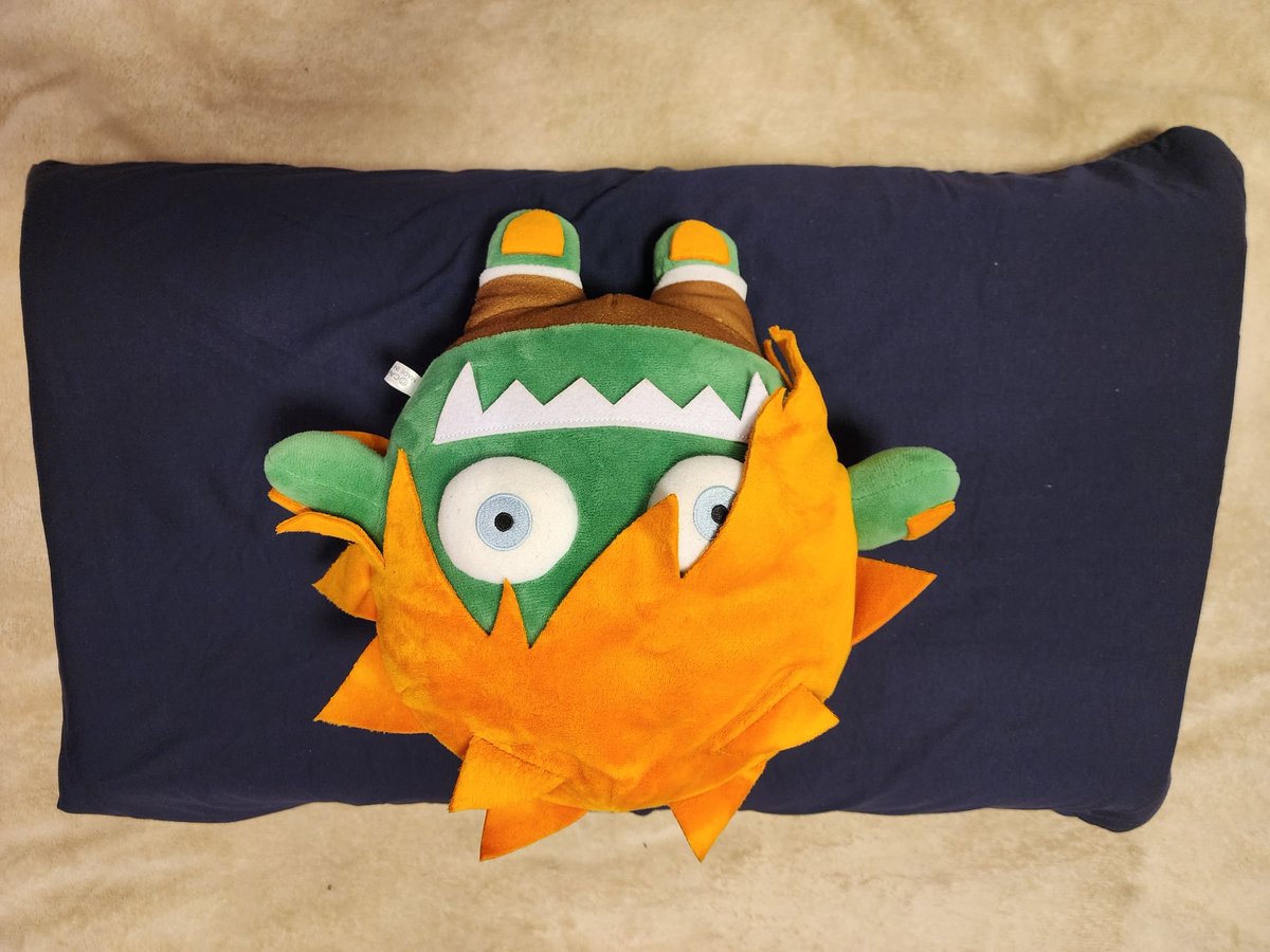 Takerublanka's tweet photo. BRAIN SLEEP様(@brainsleep0508 )からBRAIN SLEEP PILLOWをご提供していただきました！！

めーーーーーーちゃ柔らかくて反発して寝心地が良いです！

この枕に変えてから睡眠が楽しみになりました。ありがとうございます😁😁😁😁 https://t.co/UEt3l6w5SP