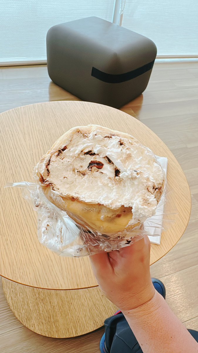 inter1120's tweet photo. まじこの意味わからん生クリームだらけのクリーム作った人頭狂ってる(本当に美味しいありがとうございます) https://t.co/8ah4AtfrZW