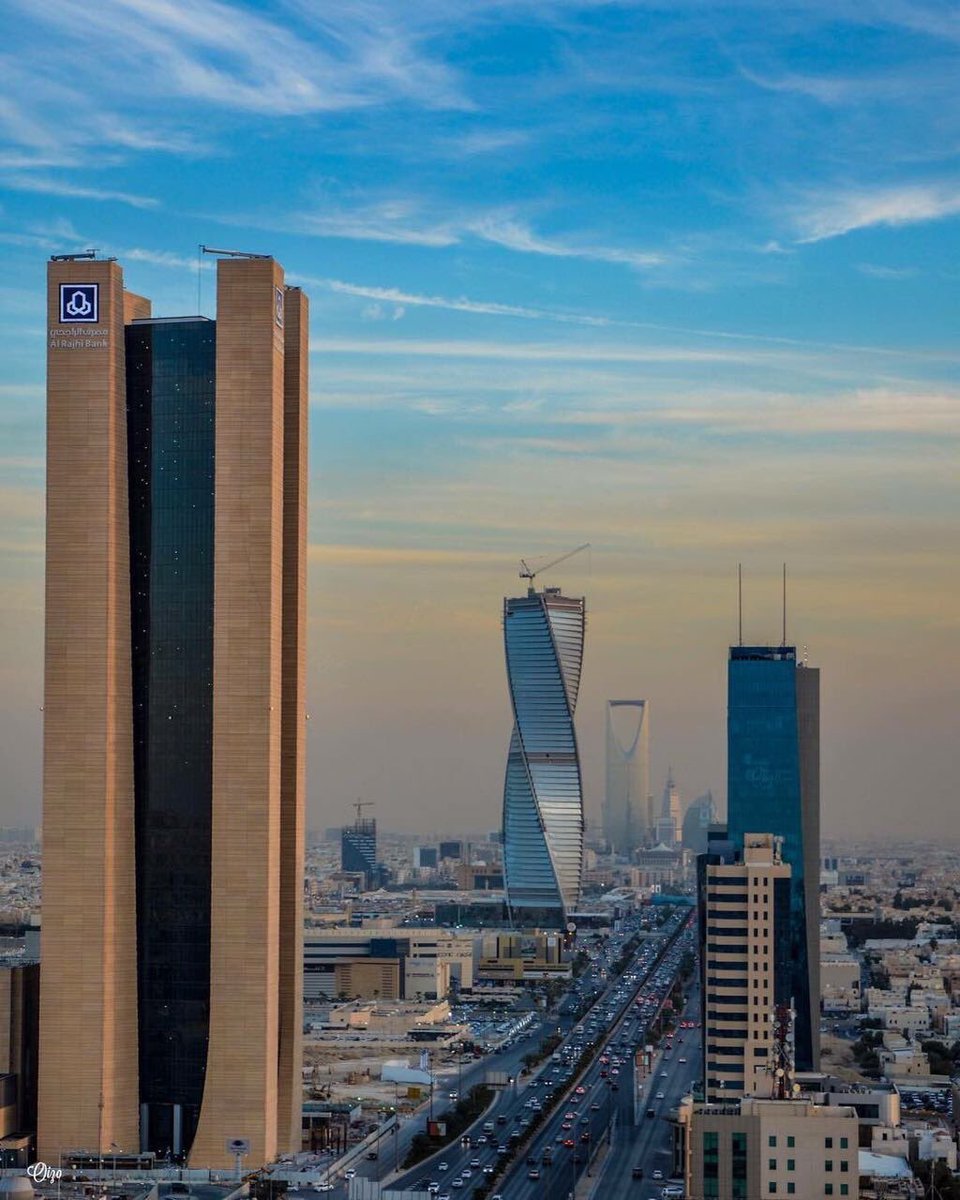 AZK_SA's tweet photo. هيئة الإحصاء:
انكماش الاقتصاد السعودي 4.8% في الربع الثاني على أساس سنوي.

ـــــ
في الظروف الحالية بالمنطقة, الرقم يعتبر جيد. https://t.co/EBf1RSO2M1