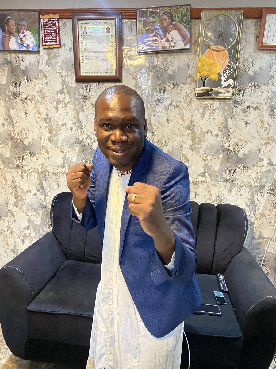 kivumbi's tweet photo. Ayi Benne nze Musajja wo Mukwata Ngabo, Dr. Kivumbi Earnest Benjamin, L.H.D (Hon), Muzzukulu wa Dr. Ashe Kitandwe eyebasse e Nabingo, Muzzukulu wa Mundu Ewunya Buganga eyebasse e Nabingo.

Nkuyozayoza ejinja eliyassa olwazzi olw’okutuka kumatikila go egemyeka 33 nga oli ku Namulondo ya Bajjajja bo olamula O’Buganda.
Webale kusiima naffe Abalokole okutujukila nojaguza naffe ku Watoto Church.

Yoga yoga Bbaffe, Beene, Bukaajumbe, Cuucu, Empologoma, Ffumulizannyiramubwengula, Jjinja eriyasa olwaazi, Kabaka, Kabwejungira, Kalalankoma, Kalemakansinjo, Kaamulali, Kigerekyambogo, Kisiikirize kya Katonda, Kitaffe, Kiryosserulanda, Kiwamirembe, Liisolyampungu, Lukeberwabangi, Lukomannantawetwa, Lumaama, Luwangula, Maasomoogi, Magulunnyondo, Makula ga Buganda, Mpalabwa, Mufumbyagganda, Mulyazzaawo, Bemba Musota, Mutaddibwamu, Mutenzaggulu, Muzaawula, Muzzaŋanda, Muzzaŋoma, Mwennyango, Nnamunswa, Nnannyininsi, Nnantakubwabwami, Nnantakubwamugongo, Nnantawuuna, Nnantayanukulwa, Nnantasibwamuge, Nnantasongwamulunwe, Nnantatunulwamukamwa, Nnantazibirwakkubo, Nnanteetooloolwa, Nnyanjatemanyiirwa, Nnyinimu, Nnyondo ekussa obuzito, Omulwanyammuli, Omutanda, Omuteregga, Omuti Ogubala Ensimbi N’Ebikomo, Ssaabasajja, Ssaabakomazi, Ssaabalangira, Ssaabalongo, Ssabataka, Ssaabawanguzi, Ssalambwa, Ssanyu lyabuganda, Ssebintu, Ssebugulubwannyomo, Ssebunnya, Ssebuufu bwa Ngo,  Sseggwanga, Ssekalibakango, Ssekkesa, Sserwatikalwattaka, Ssemanda, Ssemunywa, Sseddugge...................Ronald Fredrick Kimera Muwenda Mutebi II. Tukusabira buwangaazi.
 
Alikabya amaziga ndimukabya omusayi, alikasukila embazzi ndibuka nenjigaya, woligwa wendigwa . Wangala Omwana wa Mutesa, Nabaggereka egelekele O Buganda, Enkumbi ku Begga, Emwanyi ebewo Ssanga Lyambogo, Ssemakokilo..basigaze webazanyila. Katikilo Charles Peter abewo…https://t.co/05IrHlRJsS