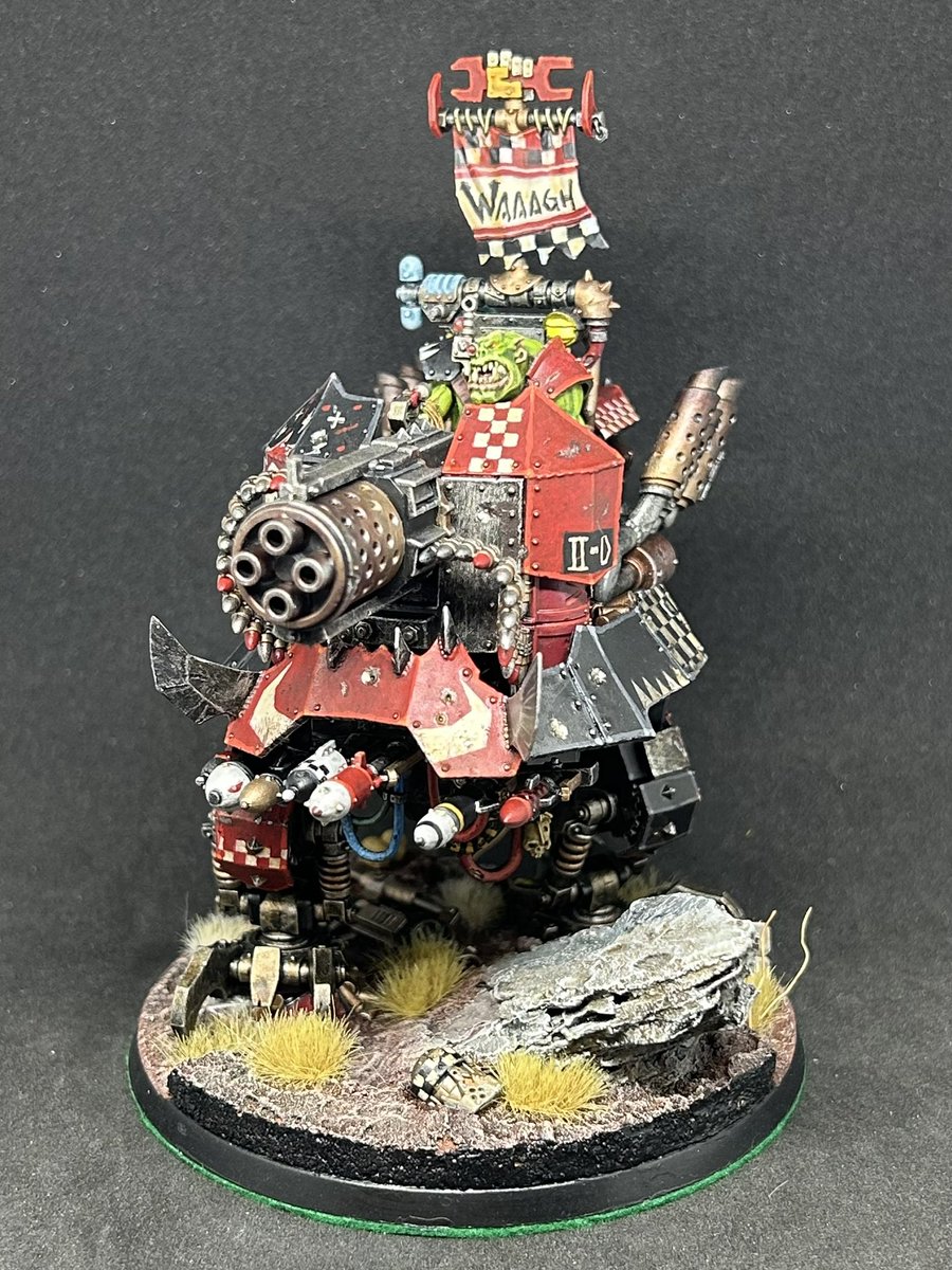 Zwei_the_metal's tweet photo. ビックメクダッカリグ完成

大物でした
作例を参考にしながら、自身のカラーリングを踏襲する形で出来たと思います

ゲームでも活躍してくれるらしいので楽しみです

#ウォーハンマー
#Warhammer
#アルマゲドン https://t.co/E0c04wdjJY