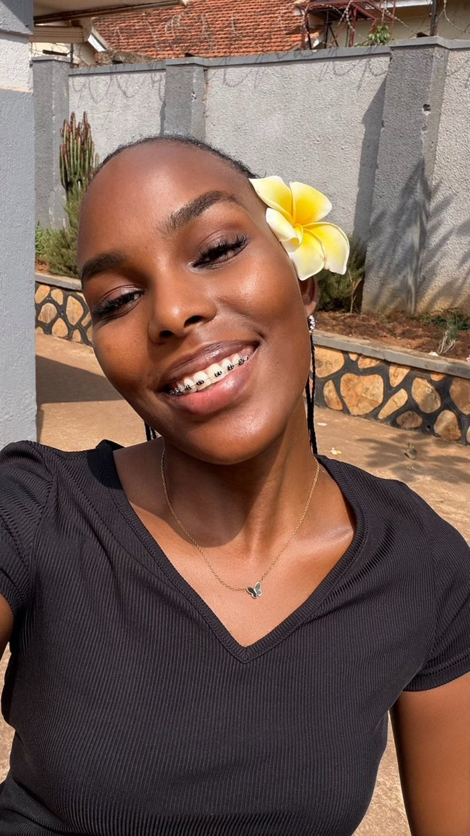 Lord_Mutuzo's tweet photo. Updated Selfie Collection. 🌼 https://t.co/xDWItVK0Tz