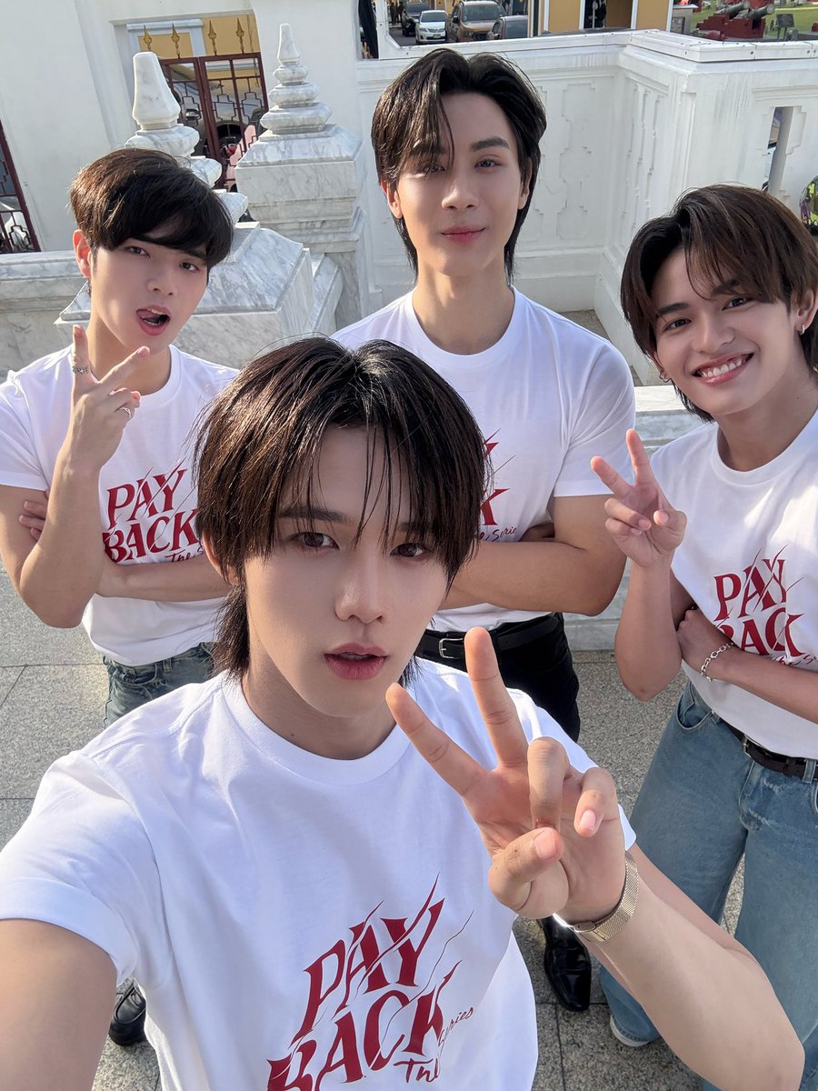 kittynaniez's tweet photo. payback day tomorrow but at what cost.. i don’t wanna say goodbye to them💔 https://t.co/VtrUVXRPpJ