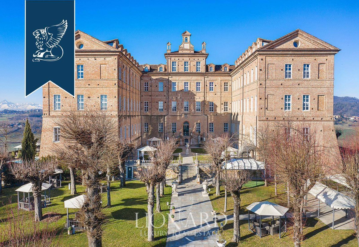 castlecoldotcom's tweet photo. Medieval Castle With Wellness Center
Price on application · Marentino, Italy
11th-century origins · 20 suites · 3,000 m² spa
#castlecollector #castlesforsale #Piedmont https://t.co/USZU9llYAs