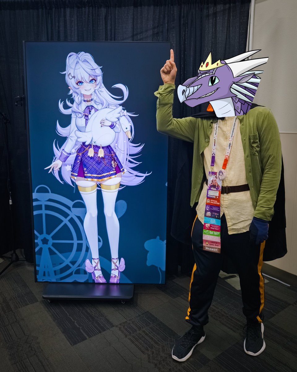 blufrost8888's tweet photo. Had an awesome M&amp;G with Elia Stellaria as Natsuki Subaru from Re:Zero inspired by her recent Emilia cosplay! The goodie bags for the British Exchange Concert and M&amp;G were really cute! Thank you for the wonderful time, hope to see you again next Offkai!#EliaStellaria #OffkaiGen5 https://t.co/WpEV0Zn394