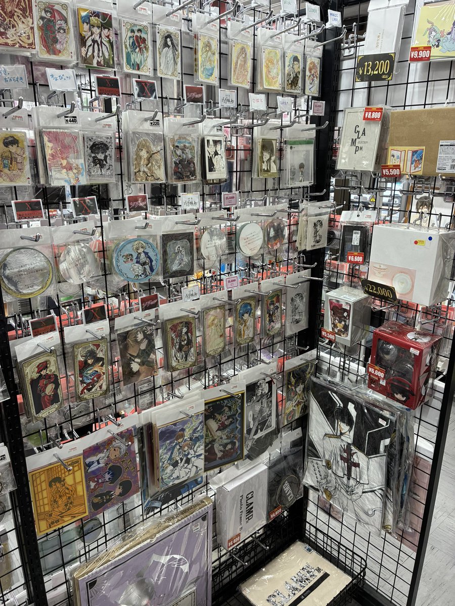KBOOKS613779's tweet photo. 【コーナー紹介】

『カードキャプターさくら』
『xxxHOLiC』
『東京BABYLON』
『ツバサクロニクル』などなど
CLAMP作品は…🎶

キャラ館スクエア2で
‼️ﾄﾞﾄﾞｰﾝ‼️と販売中✨️

買取は、
キャラ館スクエアで行っております🙇🏻‍♀️´-

#kbooks  池袋 https://t.co/AXInQrTjeX