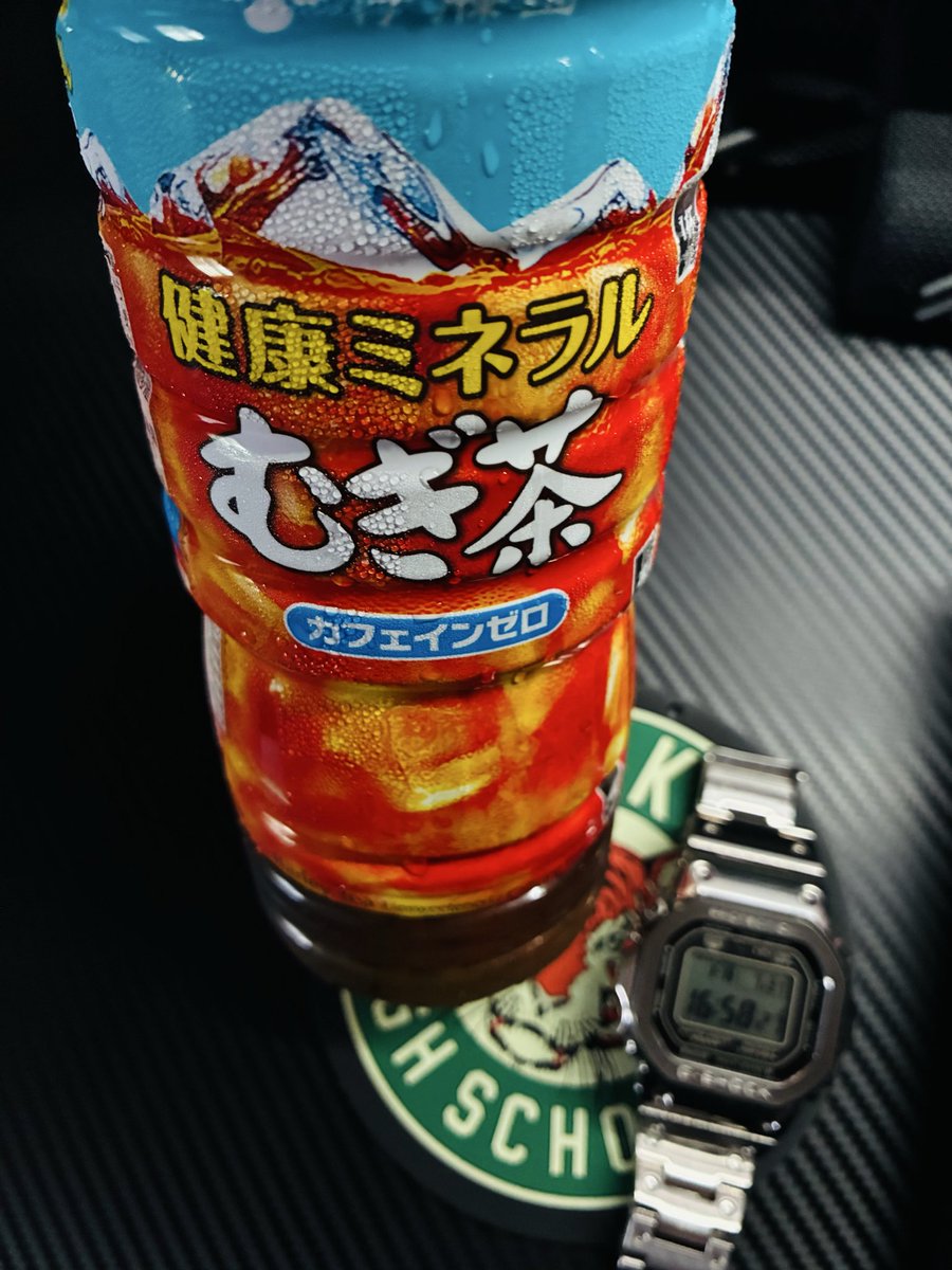 お疲れ腕時計！ CASIO×伊藤園むぎ茶😸🧊 鶴瓶の麦茶が好きです