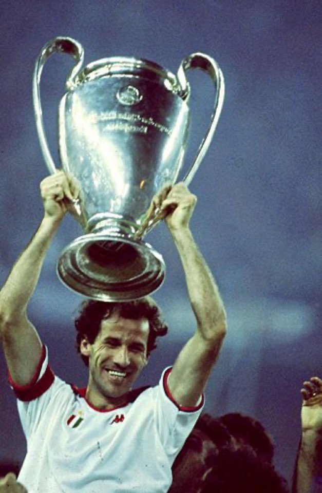 qtr_alaz's tweet photo. Rip Capitano Franco #Baresi 💔🖤

Serie A 🏆🏆🏆🏆🏆🏆
European Cup/UCL 🏆🏆🏆
Supercoppa Italiana 🏆🏆🏆🏆
Uefa Super Cup 🏆🏆
Intercontinental Cup 🏆🏆
World Cup 🏆

#ACMilan https://t.co/QK8XjN9cG4