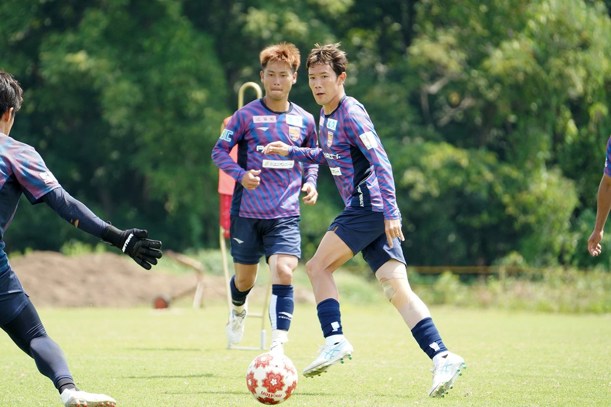 NAGANO_PARCEIRO's tweet photo. 🟠Training📸

県決勝まで、あと2⃣日！

▼NEXT MATCH
8/2（日）県決勝 vs.松本｜サンアル 17:00
✅https://t.co/kOhCfXPl1C

#acnp #パルセイロ https://t.co/Tf1feqJccS