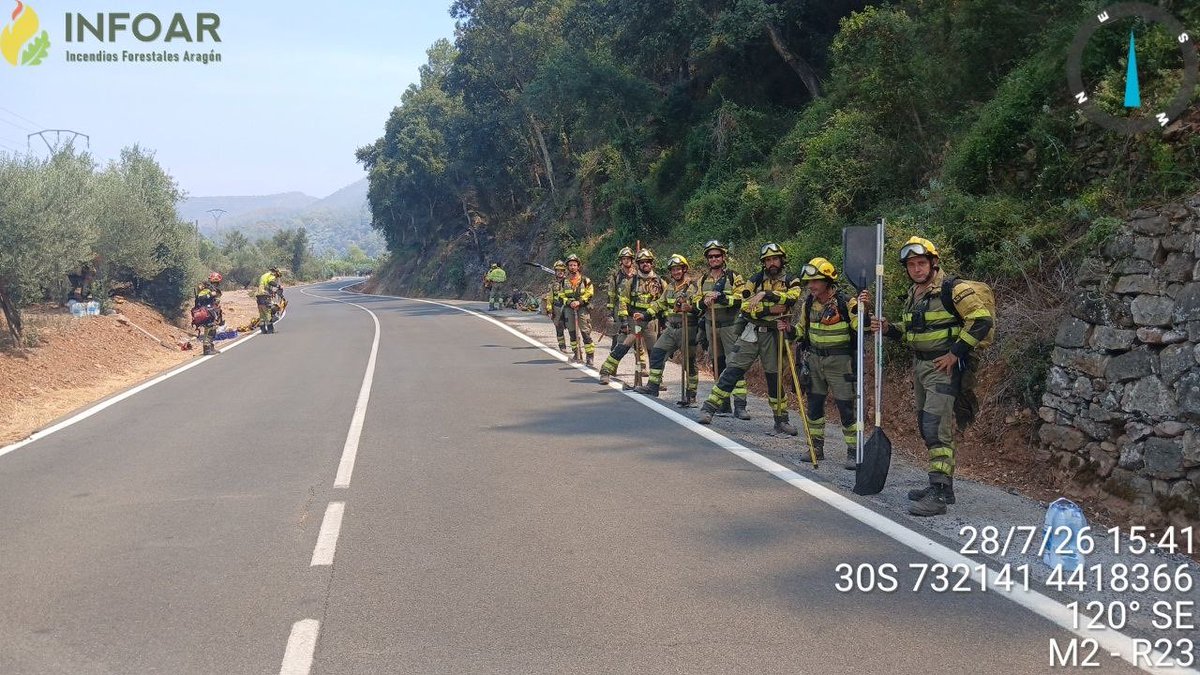 IIFFAragon's tweet photo. Los bomberos forestales 👨‍🚒 y todo el operativo 🚁 🚒 de INFOAR del @GobAragon nos retiramos ya de #IFVallDUixó #Castellón tras varias jornadas de trabajo intenso, ante la buena evolución y perspectivas del incendio 🔥. ¡Hasta siempre, vecinos! 💪 https://t.co/LpnuXc9Tdh