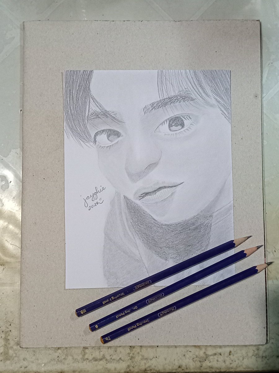 jayghie_works's tweet photo. @ATEEZofficial @ATEEZofficialjp Pencils I used: HB, B and 7B https://t.co/IzTL9G6gwT
