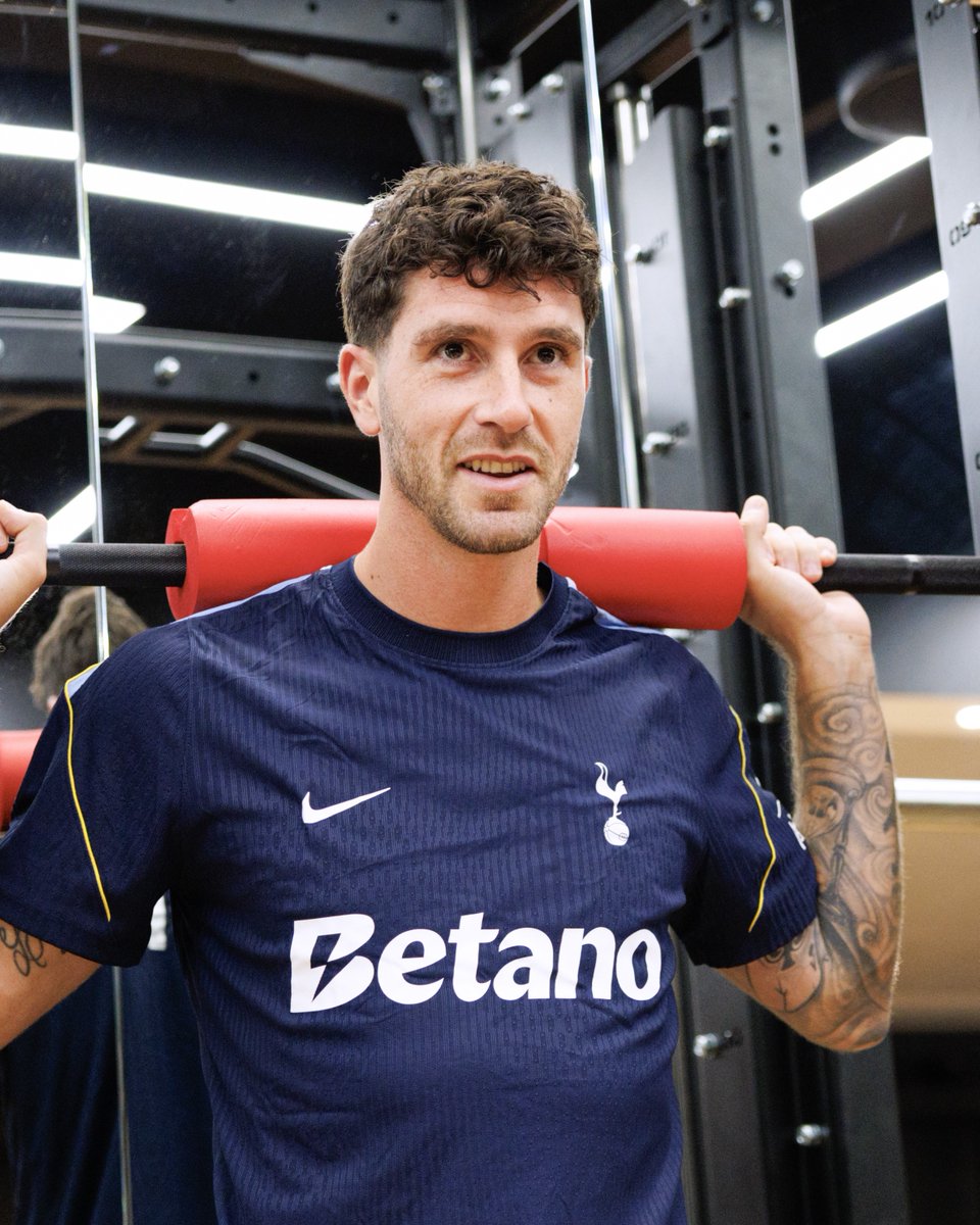 Spurs_THA's tweet photo. หลังเสร็จภารกิจรับใช้ชาติ หนุ่ม ๆ กลับมาลอนดอนกันแล้ว 👋 https://t.co/8XOVORj7dy