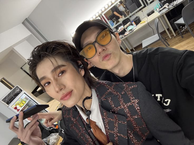narawinstar's tweet photo. no one understands how terribly i miss them, how dear they are to me :((💟 my ppw w aouboom :(( https://t.co/83PGvoFsRB