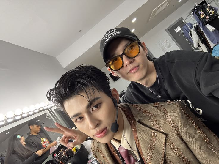 narawinstar's tweet photo. no one understands how terribly i miss them, how dear they are to me :((💟 my ppw w aouboom :(( https://t.co/83PGvoFsRB