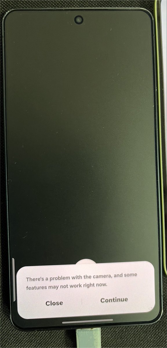 parimal12345's tweet photo. Dear @SamsungIndia,
30+ days, 2 camera replacements, countless follow-ups… still no solution for my ₹1.40 lakh flagship phone. I have lost my time, business, and trust. I need a refund or a brand-new replacement, not another repair.

#SamsungIndia #Refund #Replacement https://t.co/7WuMbhVC6Y