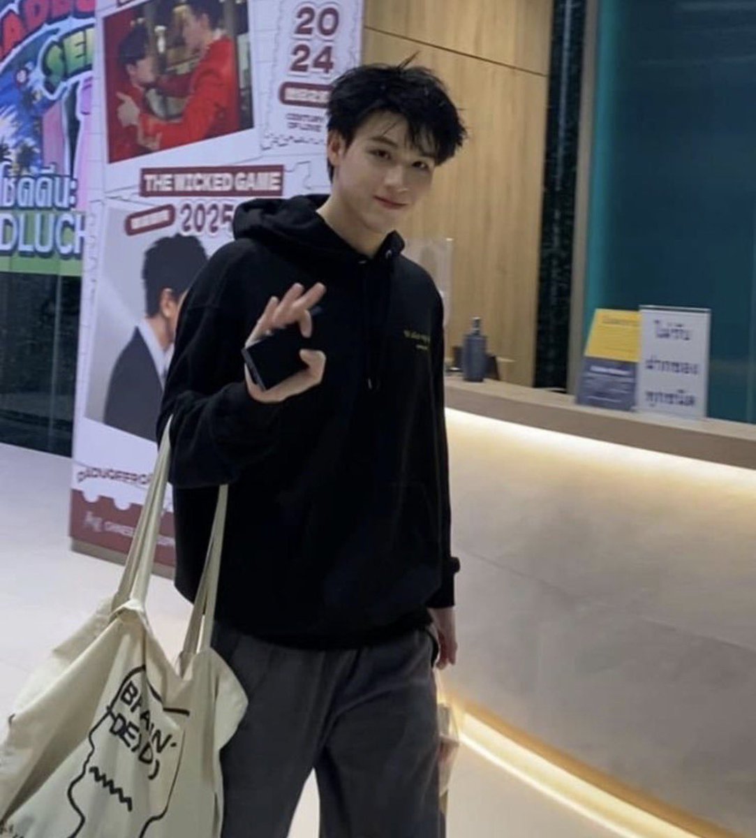 gskynani's tweet photo. I would be fucking obsessed with him too 

#skywongravee https://t.co/eN39466C9W