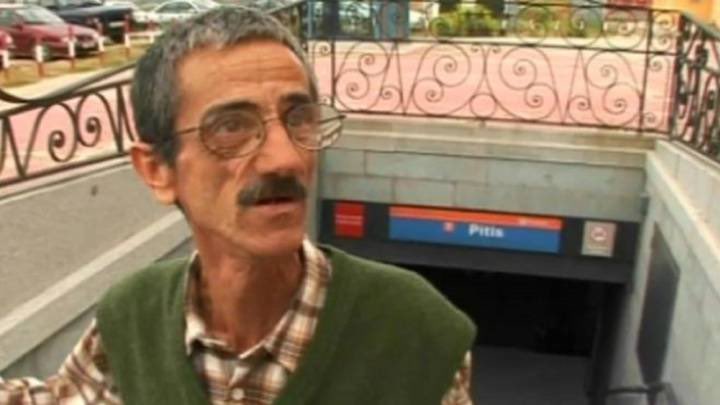 javigoshi's tweet photo. El perro sanxe con lo de Ceuta cada vez se parece más al yonkie de callejeros. https://t.co/PKRz9ULTOx