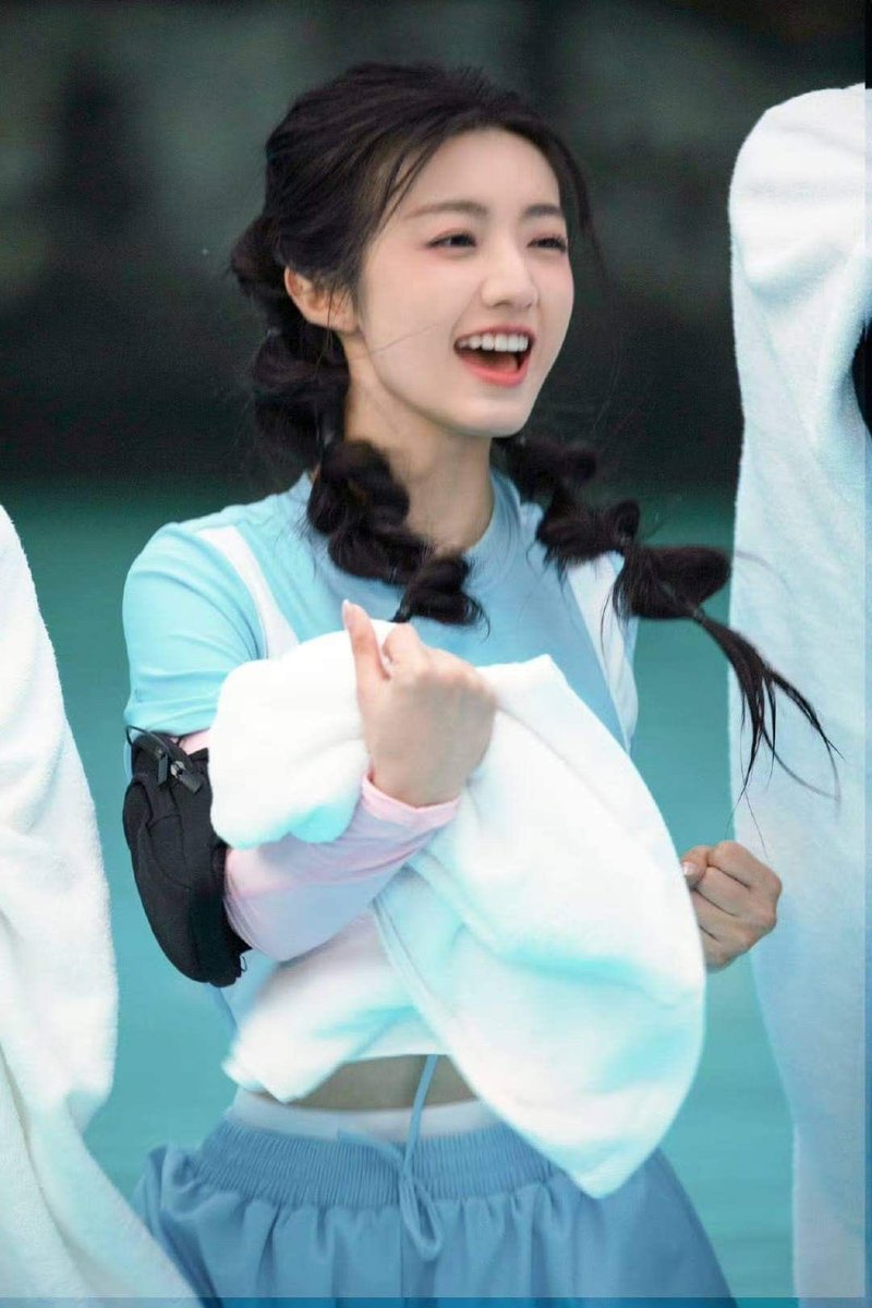 2br2kb's tweet photo. 둘이 체육대회 하면서 서로 질투하고 응원하는 모습 보고픔…. https://t.co/XjcKbub2W0