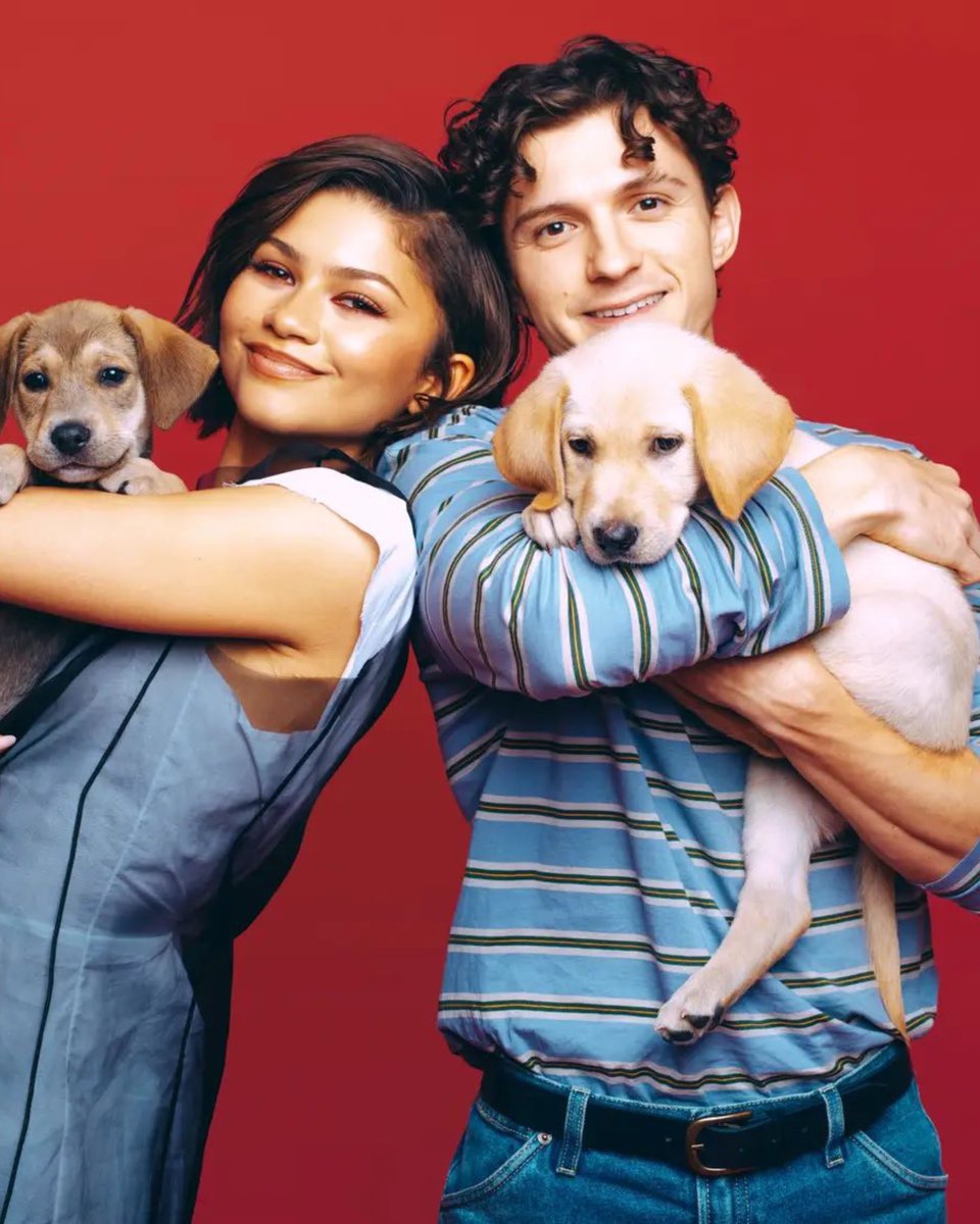 Kelv_22's tweet photo. TOM HOLLAND AND ZENDAYA X BUZZFEED📸.
#BUZZFEED https://t.co/rZSsBlIlLX