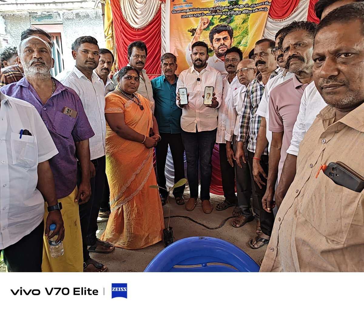 WeTheLeadersMDU's tweet photo. 🔥 திருமங்கலத்தில் மாற்றத்தின் புதிய அத்தியாயம்! 🔥

திருமங்கலம் பகுதியில், விஷ்ணுபிரசாத் அவர்களின் தலைமையில் பல புதிய உறுப்பினர்கள் We The Leaders இயக்கத்தில் இணைந்துள்ளனர்.

Our Leader : @annamalai_k 
#WeTheLeaders #Annamalai #Thirumangalam #VishnuPrasath #BJPTamilNadu https://t.co/mIOGzH41PO