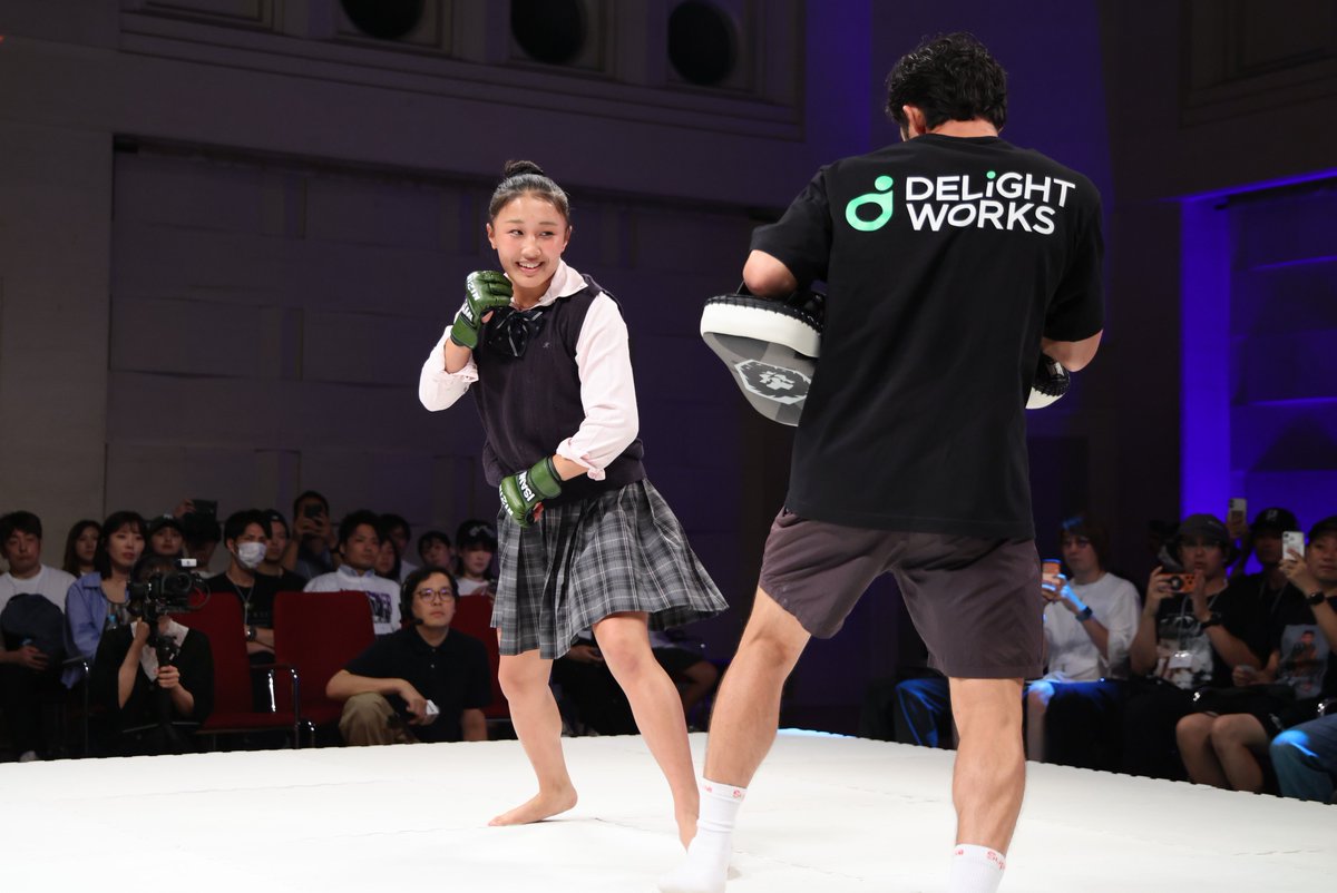 kiyoshi999's tweet photo. 2026年7月30日木曜日 東京都千代田区
RIZIN TOKYO FM HALL
RIZIN.54合同公開練習
RIZIN.54
RIZIN MMAルール:5分3R(49.0kg)
ケイト・ロータス vs. NOEL
高校生ファイターのNOEL選手‼️
#RIZIN #RIZIN54
#NOEL #DELiGHTWORKS
#高校生ファイター https://t.co/cXvCJQCKC5