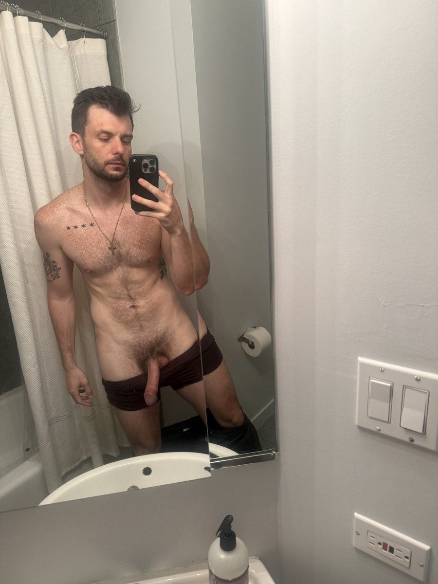 lakeshoreload's tweet photo. So fucking horny rn. Need a top to put me in my place and fuck my brains out. HMU if you’re hung 😈 https://t.co/soHFe2y0gU