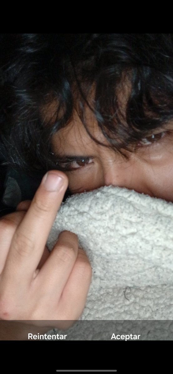 deadinlivefv's tweet photo. Por aburrido :p https://t.co/nkEciJKj47