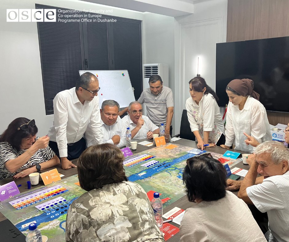 oscedushanbe's tweet photo. 🔊 This week, @oscedushanbe and the Ministry of Energy and Water Resources of Tajikistan organized a seminar in Khujand for 35 specialists to support the implementation of the 🇹🇯 🇰🇬 Tajikistan - Kyrgyzstan border agreement and advance sustainable regional co-operation 🌊🔋 https://t.co/iLBWfkgCP5