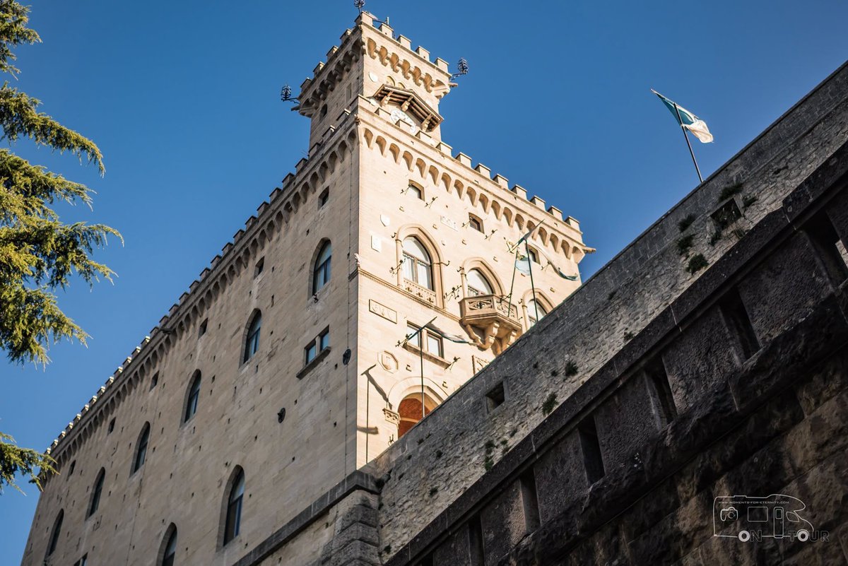 pietromit's tweet photo. @mondointasca Per molti italiani #SanMarino è una deviazione panoramica durante una vacanza sulla #Rivieraromagnola: si fotografano i castelli e si torna verso il mare. La nuova guida #LonelyPlanet per orientarsi disponibile gratuitamente in PDF. https://t.co/ILKQ3DLdcS https://t.co/NzNuWoSTJz
