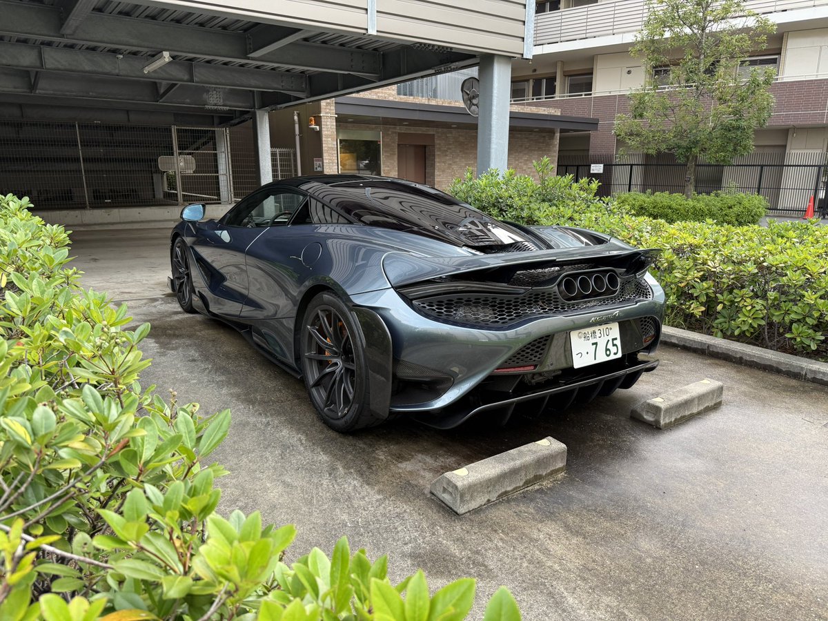 oki765LT's tweet photo. 今自分で洗車した！
めちゃ綺麗になりました笑笑 https://t.co/ai2UEyf0NF
