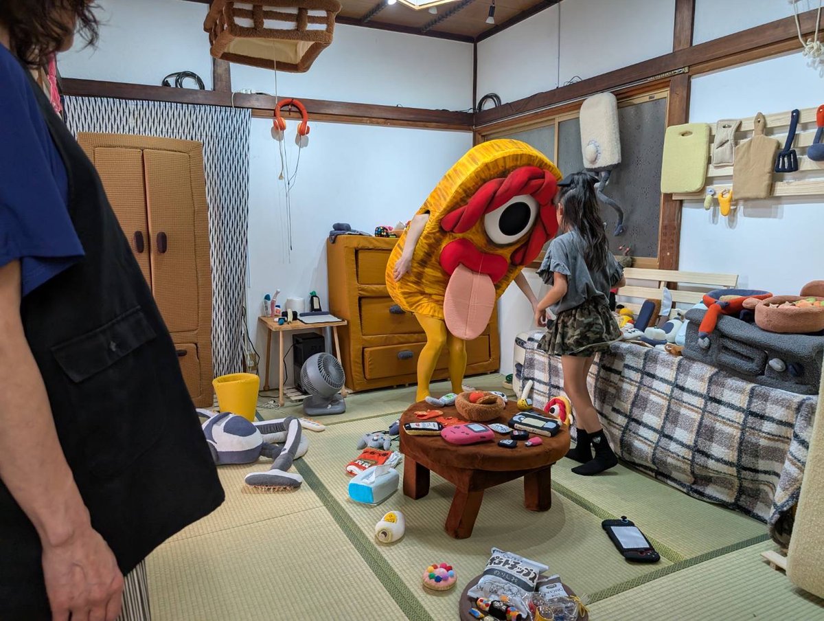 namakemonokp's tweet photo. 化けわらじが接客中👁️ https://t.co/ODIIUZ8VVB