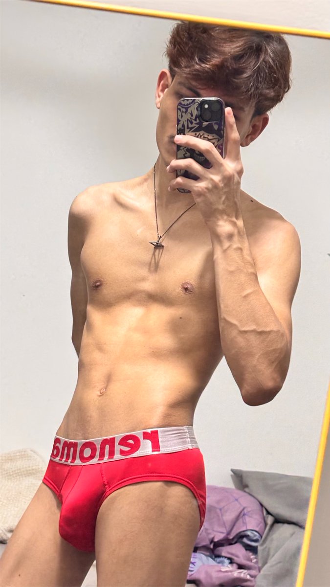 jkbaelz's tweet photo. Didn’t know how .. but love this body sbb no gym.. no exercise.. no body disciplines.. no body routines.. sksks https://t.co/1a6YRSda7L