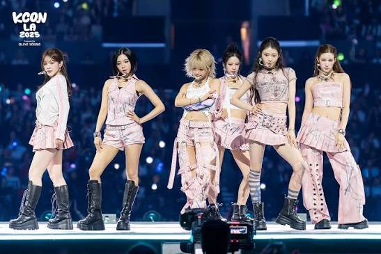 aeri11_11's tweet photo. FOR THE FIRST TIME... KCON without @official_kep1er ???  @kconusa , are you sure???
Think once again... there's still time.
😭😭😭😭😭😭 https://t.co/UkzIAD12YD