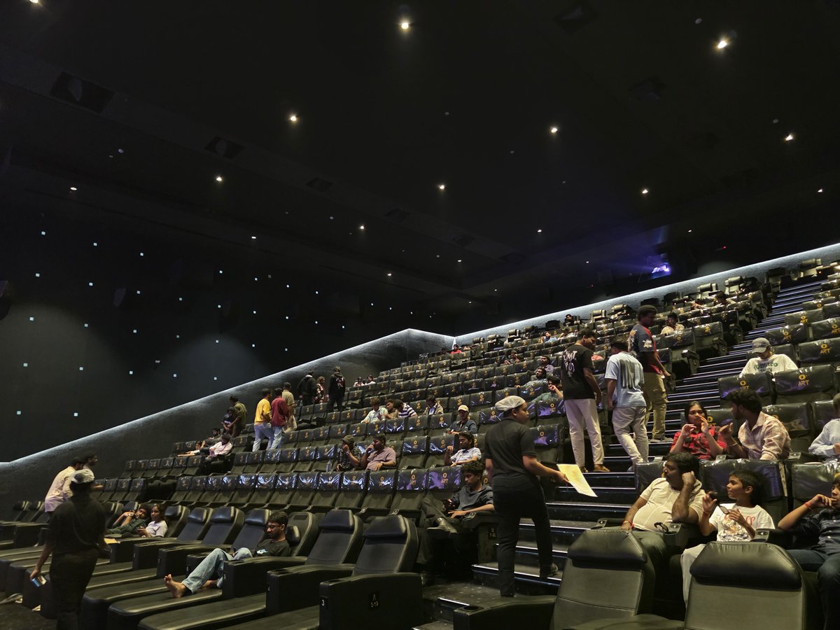 Intheatreverse's tweet photo. Visited @ARTCinemasOffl Epiq after a very long time. Man I forgot how good this audi is, it has really Good projection, Perfect immersion and Excellent Sound Tuning ❤️. 

This was my first active 3D experience, it was good to an extent but loss of brightness is more noticeable. However it was really compensated by the God tier DCP by Epiq 😍. This has to be the sharpest one I've seen in 3D and also shadows are much brighter than DC and Hdr by barco even with that brightnessloss, but that doesn't mean it has no contrast it just balances everything so well and gives us much more brighter details in shadows. Found depth to be deep in Active 3D than Dolby 3D (I sat much nearer to screen in Allu DC and Farer in ART Epiq but still found epiq to be good in depth).

I haven't faced any flickering issues unless anyone in the auditorium started using their phone. So as an audience we must follow this rule to not use our phones while watching in Active 3D screen, it doesn't only ruin our experience but also for many people in the auditorium. 

This is a controversial opinion but the sound experience in ART EPIQ is far more superior than in Allu DC 😪.