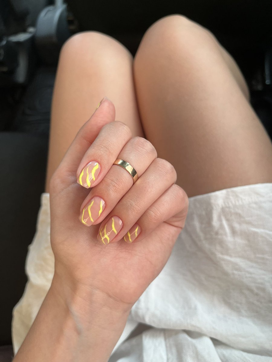 extramurosmood's tweet photo. Ценители маникюра есть тут?💅🏻 https://t.co/p5siK6BkY9