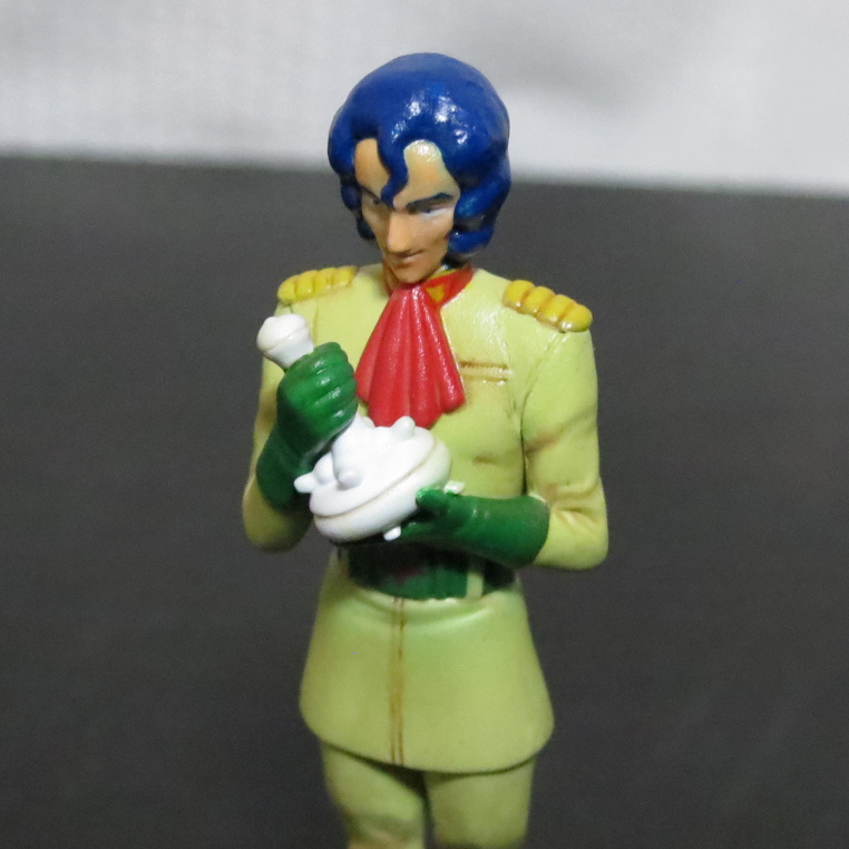 wakakui's tweet photo. #みりプラ #ガンプラ好きと繋がりたい #ガンプラ    
MGギャン���壺持ちのマ・クベ様。 
（狩野英考になっちゃった。）
手書きの難しさよ( ꒪⌓꒪) https://t.co/iZVy4vFrLu